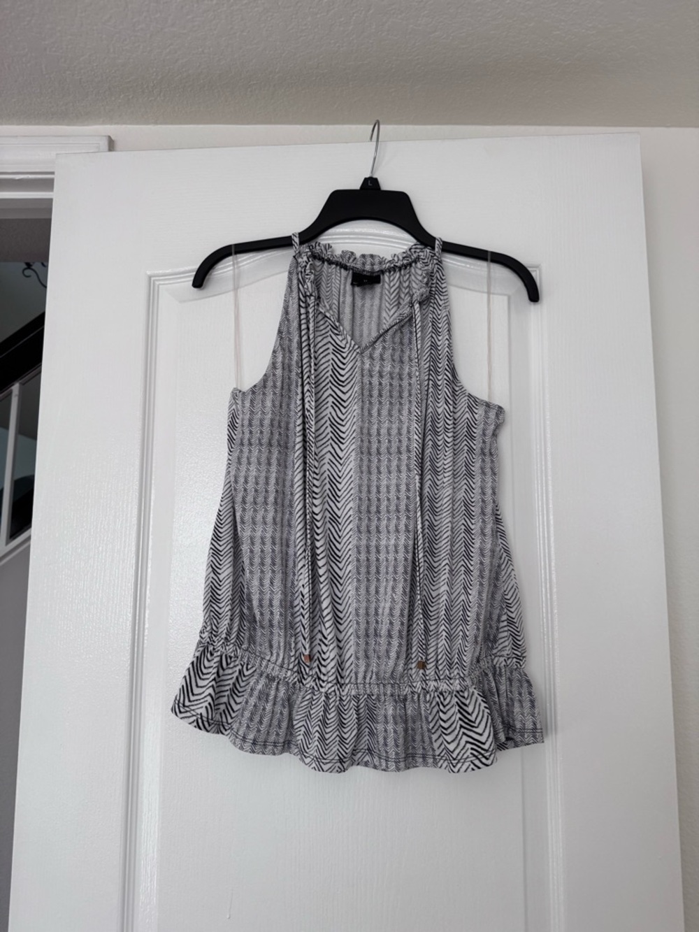Worthington Black & White Printed Tie-Neck Ruffle Hem Camisole